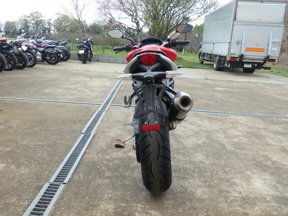 2013 MV Agusta Brutale 675, красный, 510000 рублей - вид 3