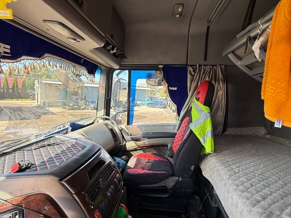 2009 DAF XF 105, синий - вид 9