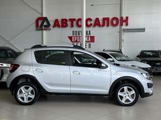 2017 Renault Sandero Stepway II, серебристый, 1045000 рублей, вид 4
