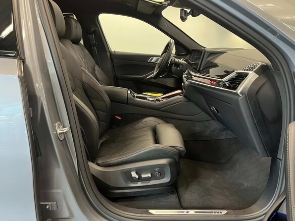 2025 BMW X6 40d III (G06) Рестайлинг, серый, 12500000 рублей - вид 5