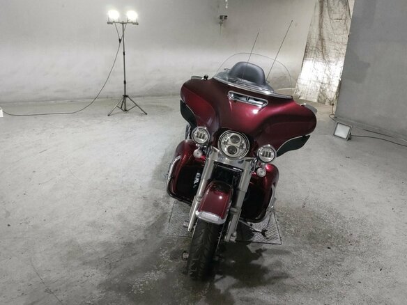 2017 Harley-Davidson Electra Glide, пурпурный, 1590000 рублей - вид 2