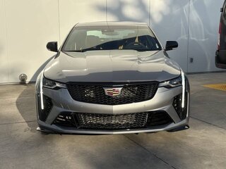 2026 Cadillac CT4-V Blackwing I, серый, 13407838 рублей, вид 3