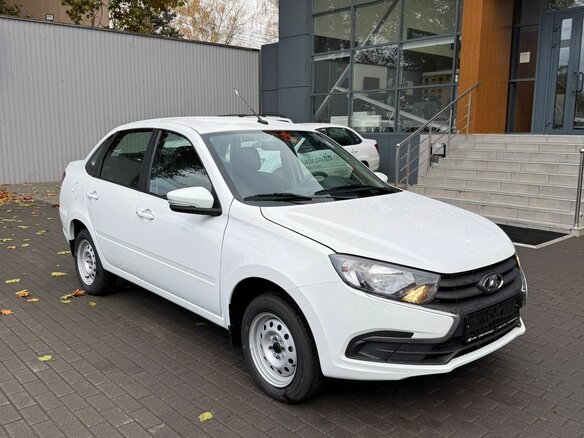 2026 Lada (ВАЗ) Granta I Рестайлинг, белый, 1063000 рублей