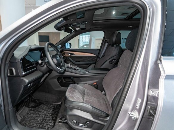 2026 Geely Monjaro I Рестайлинг, серебристый - вид 10