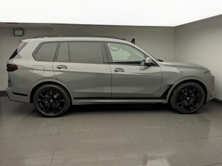 2026 BMW X7 40d I (G07) Рестайлинг, серый, 19700000 рублей, вид 5