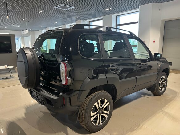 2026 Lada (ВАЗ) Niva Travel I Рестайлинг, чёрный - вид 6