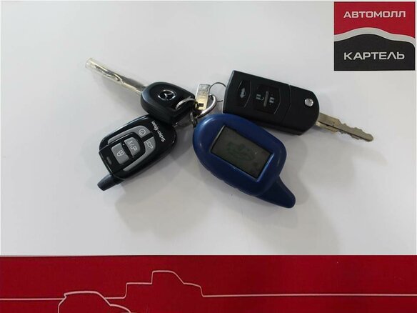 2011 Mazda 3 II (BL) Рестайлинг, белый - вид 17