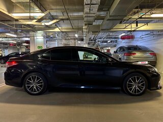 2023 Toyota Camry VIII (XV70) Рестайлинг, чёрный, 3600000 рублей, вид 2