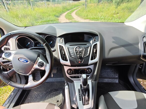 2013 Ford Focus III, коричневый, 950000 рублей - вид 10