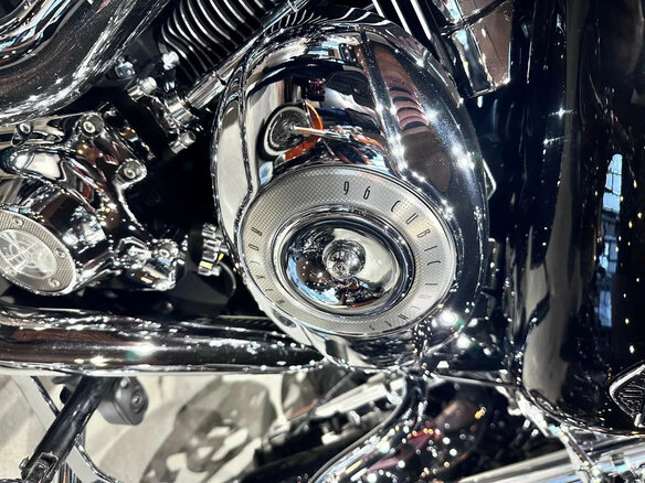 2011 Harley-Davidson Rocker C, чёрный, 1600000 рублей - вид 4