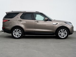 2017 Land Rover Discovery V, коричневый, 2600000 рублей, вид 5