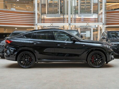 2026 BMW X6 30d III (G06) Рестайлинг, чёрный, 16990000 рублей, вид 5