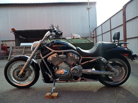 2008 Harley-Davidson V-Rod, чёрный, 1000000 рублей, вид 1