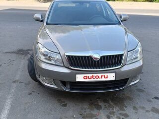 2012 Skoda Octavia II (A5) Рестайлинг, серый, 850000 рублей, вид 1