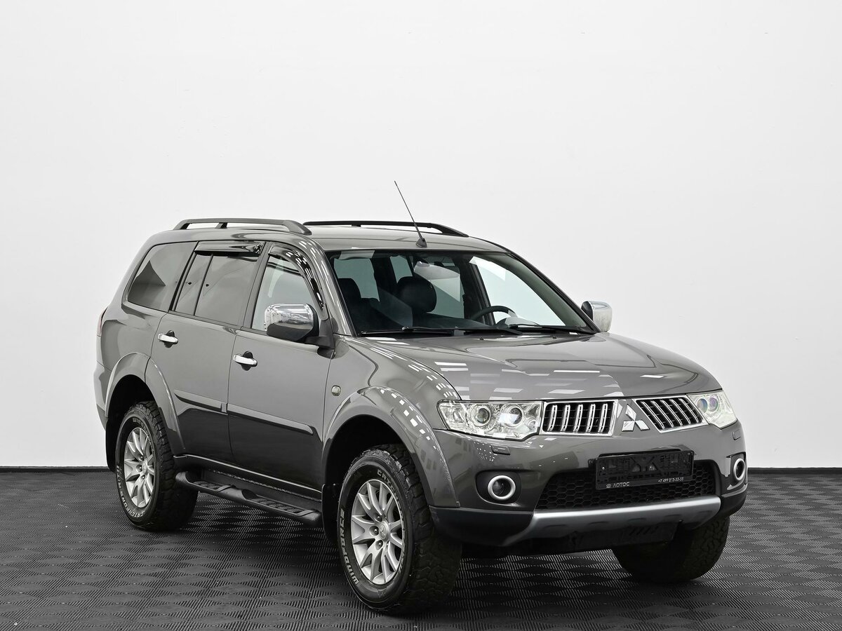 Открыть фотографии: Mitsubishi Pajero Sport II