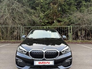 2021 BMW 1 серии 116d III (F40), чёрный, 2049000 рублей, вид 1