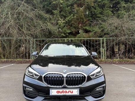 2021 BMW 1 серии 116d III (F40), чёрный, 2049000 рублей, вид 1