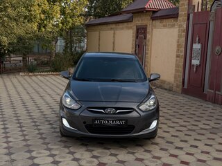 2011 Hyundai Solaris I, серый, 635000 рублей, вид 2