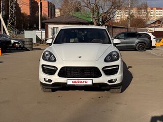2013 Porsche Cayenne S Diesel II (958), белый, 2650000 рублей, вид 2