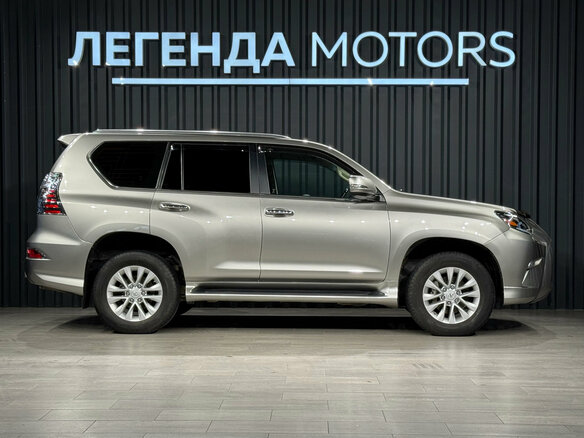 2020 Lexus GX 460 II Рестайлинг 2, серый, 5990000 рублей - вид 2