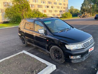 2000 Mitsubishi Chariot Grandis III, чёрный, 220000 рублей, вид 3