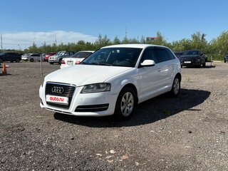 2010 Audi A3 II (8P) Рестайлинг 2, белый, 535000 рублей, вид 1