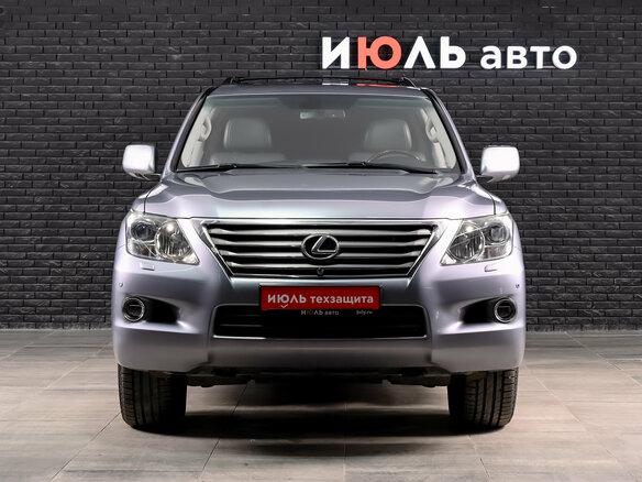 2008 Lexus LX 570 III, серебристый, 3000000 рублей - вид 2