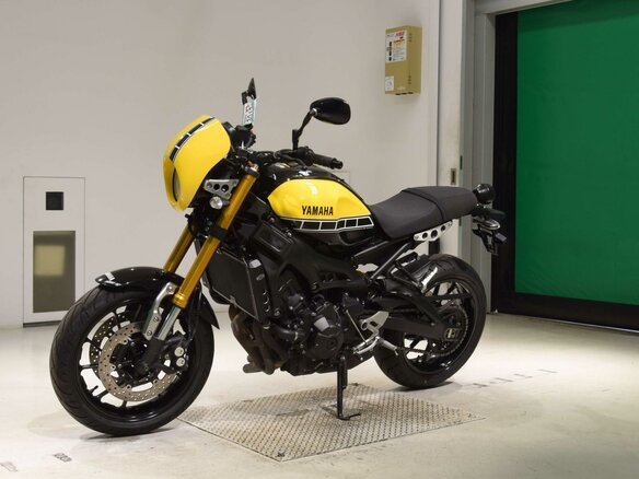 2016 Yamaha XSR900, жёлтый - вид 3