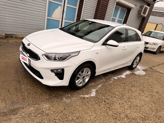 2020 Kia Ceed III, белый, 1650000 рублей, вид 2