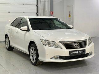 2013 Toyota Camry VII (XV50), белый, 1479000 рублей, вид 1