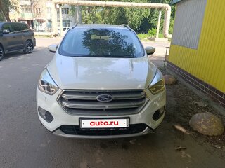2016 Ford Kuga II Рестайлинг, белый, 2050000 рублей, вид 2