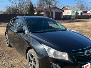 2014 Chevrolet Cruze I Рестайлинг, чёрный, 650000 рублей, вид 3