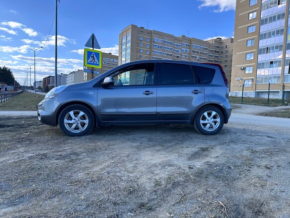 2013 Nissan Note I Рестайлинг, серый - вид 6