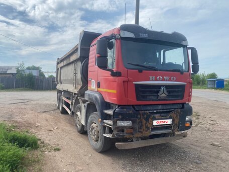 2022 Sinotruk Howo ZZ3327, красный, 3570100 рублей, вид 2