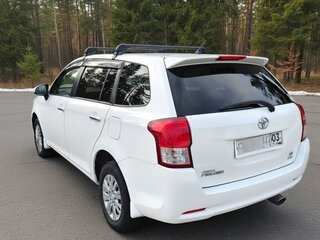 2012 Toyota Corolla Fielder XI (E160, E170, E180), белый, 1050000 рублей, вид 3
