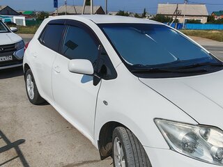 2007 Toyota Auris I, белый, 650000 рублей, вид 2