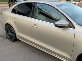 2013 Volkswagen Jetta VI, серебристый, 599000 рублей, вид 3