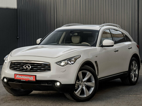 2009 Infiniti FX35 II (S51), белый, 1550000 рублей