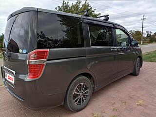 2012 Honda Stepwgn Spada IV Рестайлинг, серый, 1650000 рублей, вид 2