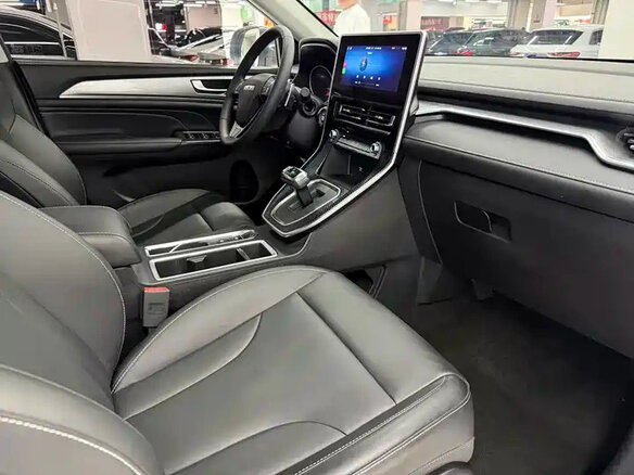 2023 Haval M6 Plus II, белый, 1150000 рублей - вид 12