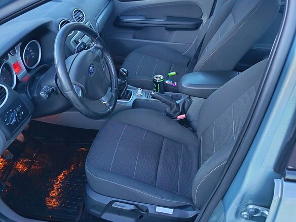 2010 Ford Focus II Рестайлинг, серый, 499000 рублей - вид 9