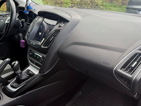 2014 Ford Focus III, чёрный, 700000 рублей - вид 10