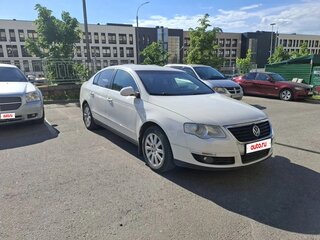 2010 Volkswagen Passat B6, белый, 560000 рублей, вид 1