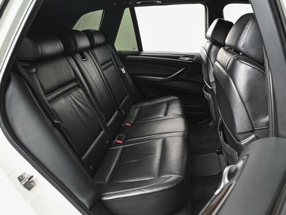 2011 BMW X5 30d II (E70) Рестайлинг, белый, 2290000 рублей - вид 6