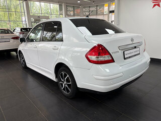 2013 Nissan Tiida I Рестайлинг, белый, 624000 рублей, вид 5