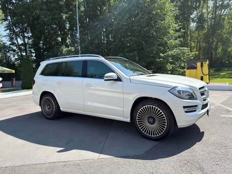 2013 Mercedes-Benz GL-Класс 350 II (X166), белый, 3450000 рублей, вид 4