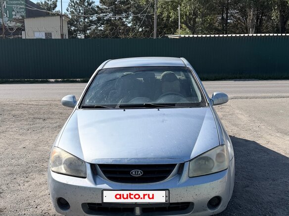 2005 Kia Cerato I, серебристый, 300000 рублей