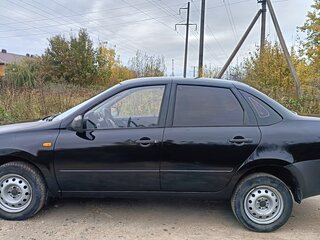 2013 Lada (ВАЗ) Granta I, чёрный, 350000 рублей, вид 3