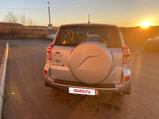 2011 Toyota RAV4 III (XA30) Рестайлинг, серебристый, 1100000 рублей, вид 4