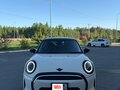 2022 Mini Hatch Cooper D III (F55/F56) Рестайлинг 2, белый, 2220000 рублей